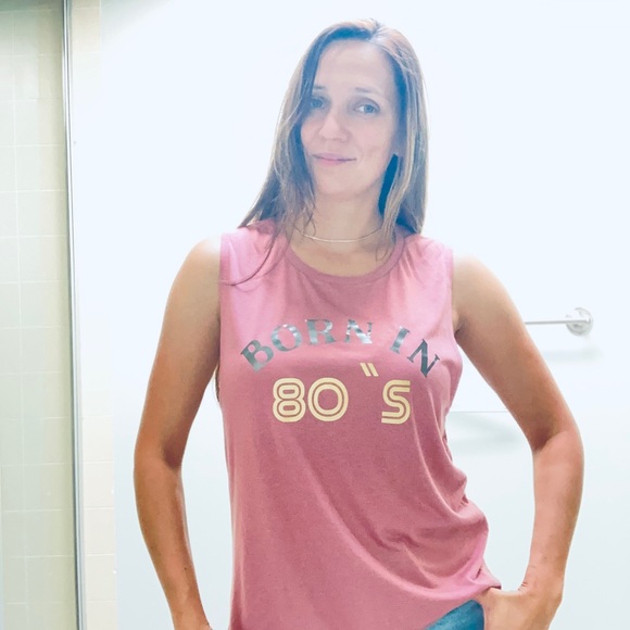 New Born in 80’s gold metallic print pink t-shirt tank yoga casual sezane - Picture 2 of 3